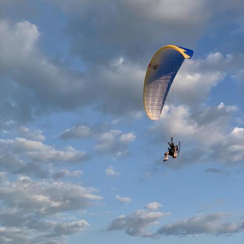 Cloud Kiting