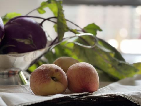 Kohlrabi and Peaches